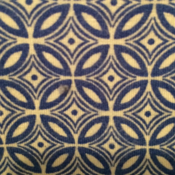 Top - Picture 2 of 3