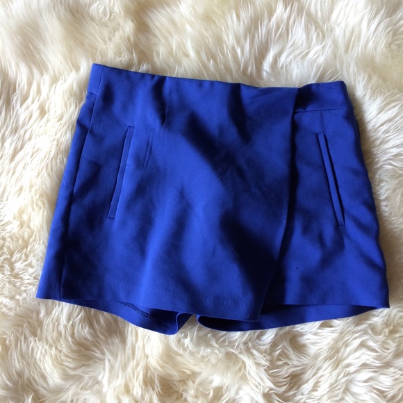 Navy Zara Skort