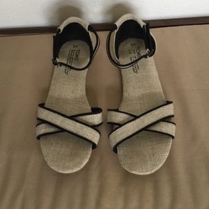 Beige With Black Piping Linen Ankle Strap Sandals