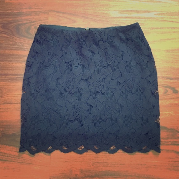 Zara lace mini skirt