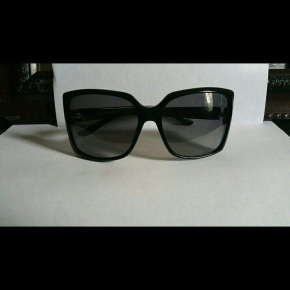 Authentic Gucci sun glasses