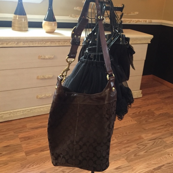 🚨REDUCED🚨 ATH Brown coach bag with brown leather
