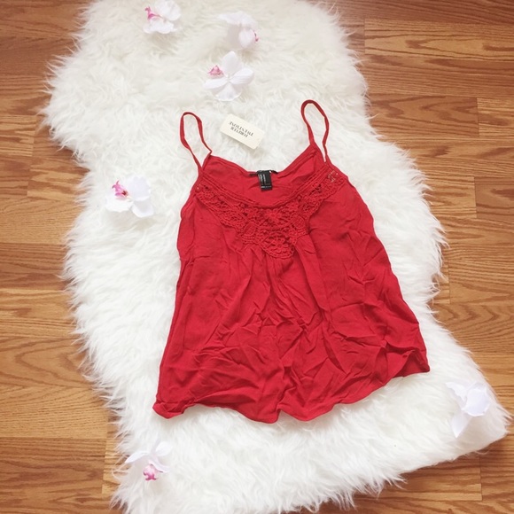 Forever 21 Top 🌹 - Picture 2 of 2