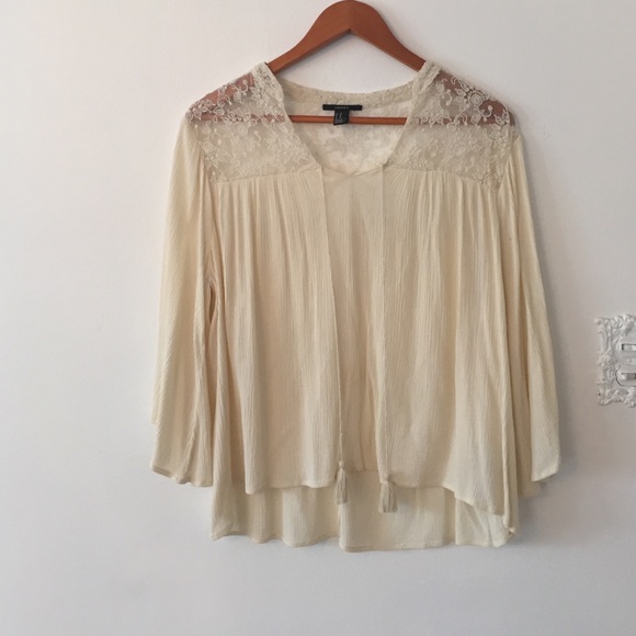Forever 21 Tops - Flowy cream top Forever 21