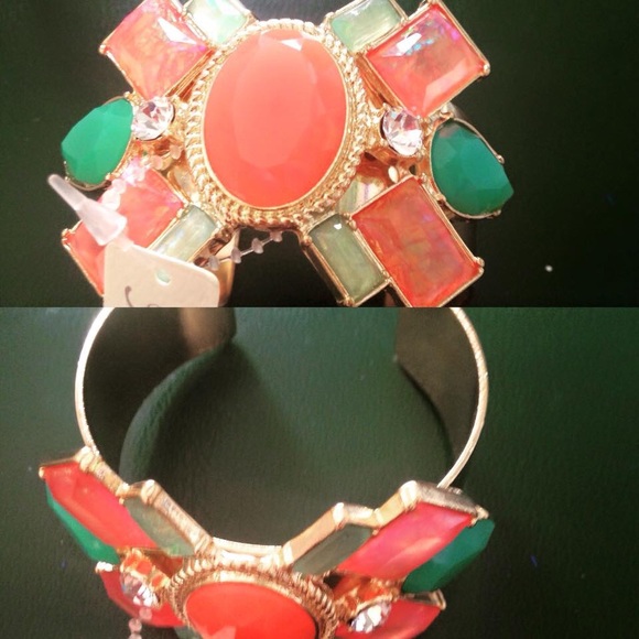 Accessories - Picture 2 of 4