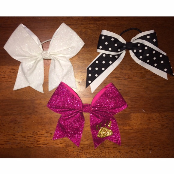Cheer bows