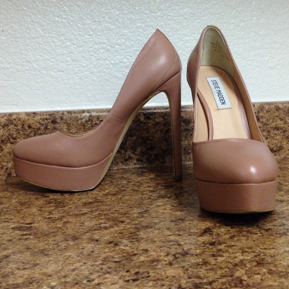 Steve Madden High Heels 7.5 5.5' platform