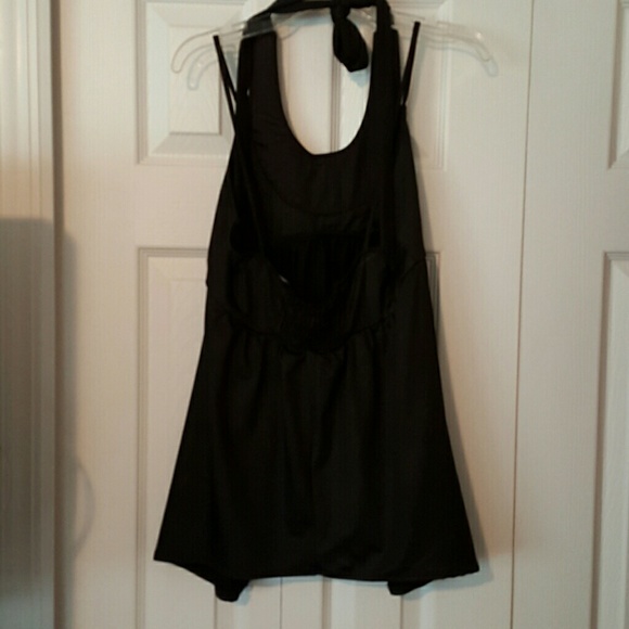 Tr Among Backless Top - Picture 2 of 3