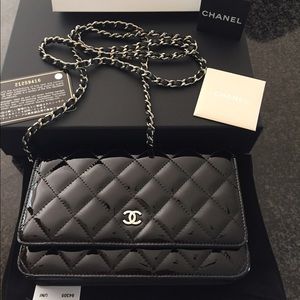 Chanel Wallet on a chain WOC patent leather
