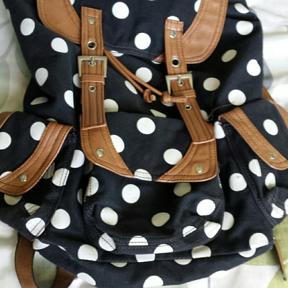 Backpack - Picture 3 of 4