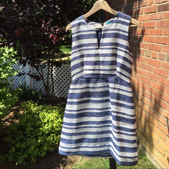 HP🎉 Navy & White Dress - Picture 2 of 2