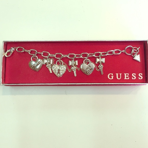 New GUESS charm bracelet - Picture 1 of 4