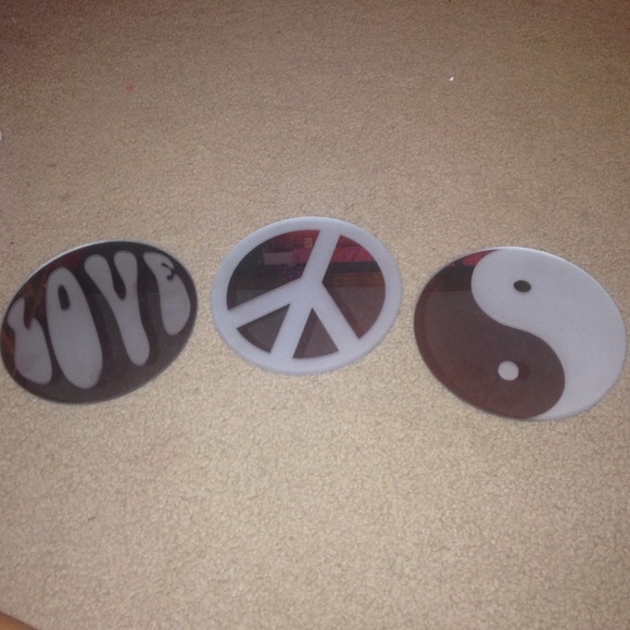 fancy wall mirrors - Picture 4 of 4