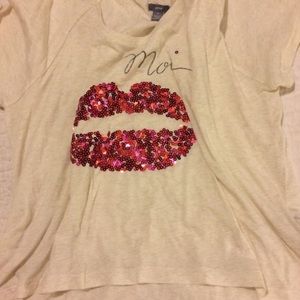 🍍SOLD🍍AE | Sequin lips tee sparkle red kiss crop