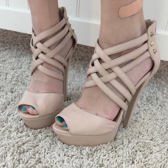Steve Madden FORRGO Nude Leather Platform Heel