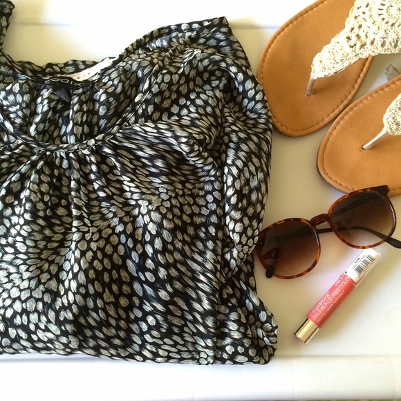 Logix Tops - Blue patterned blouse