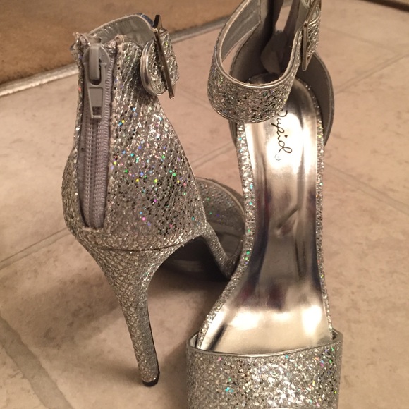 Shoes - Picture 2 of 2