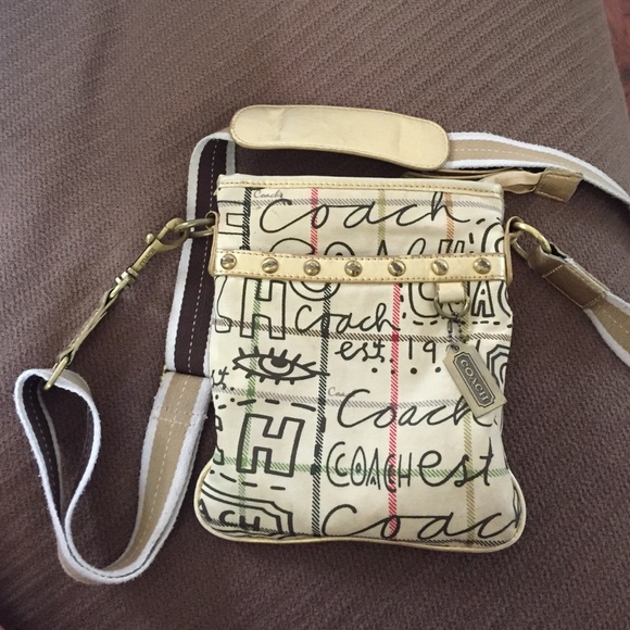 White / Cream coach purse