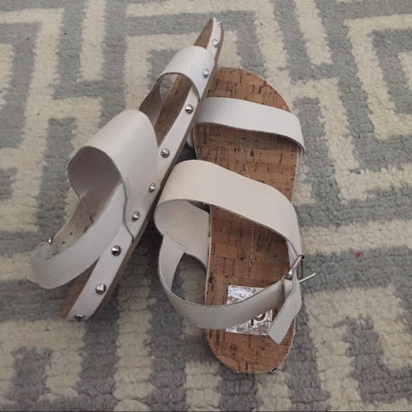 Dolce vita sandals