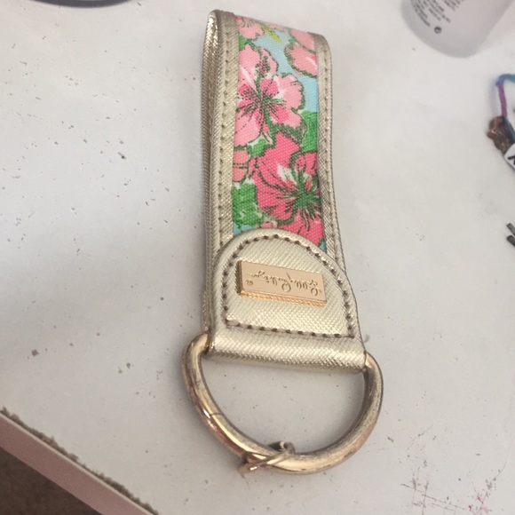 Lilly key ring lightly used - Picture 1 of 2