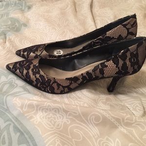 Nine West lace black heels size 10 nwt