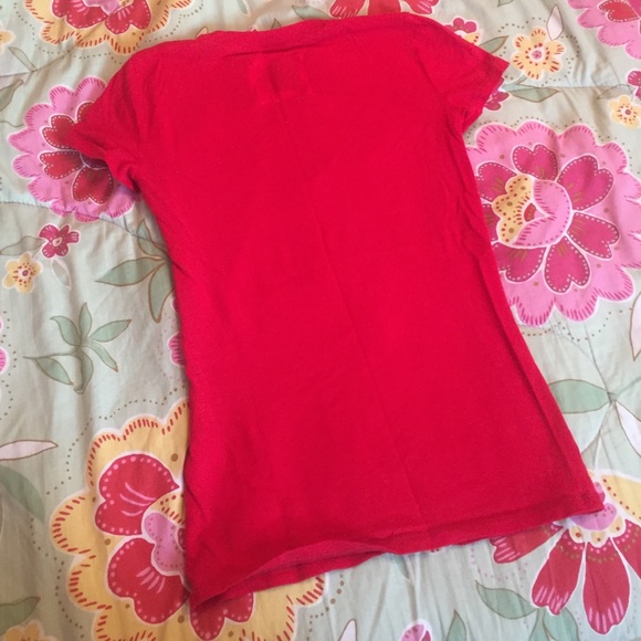 Abercrombie and Fitch t shirt - Picture 2 of 3