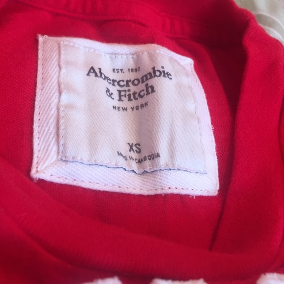 Abercrombie and Fitch t shirt - Picture 3 of 3