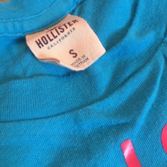 Hollister t shirt - Picture 3 of 3