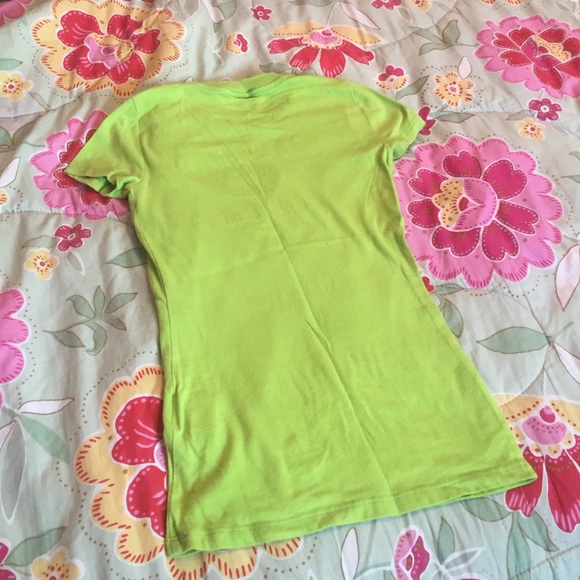 Hollister t shirt - Picture 2 of 3