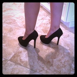 Classic Black suede pumps! Never been worn!
