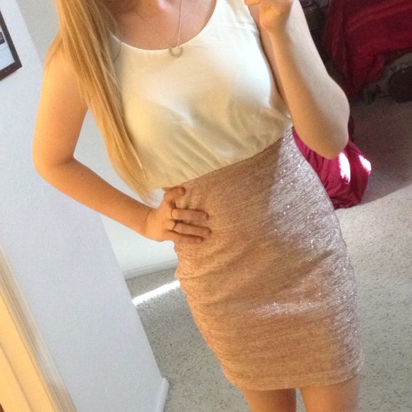 Body Central Dresses & Skirts - SOLD! New body central chiffon glitter dress