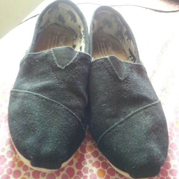 Toms