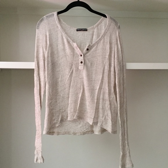 🚫SOLD🚫 Brandy Melville Top