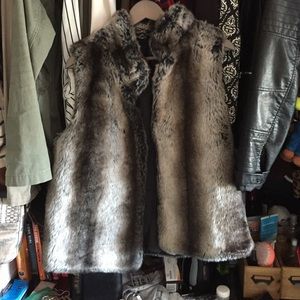 Fur vest