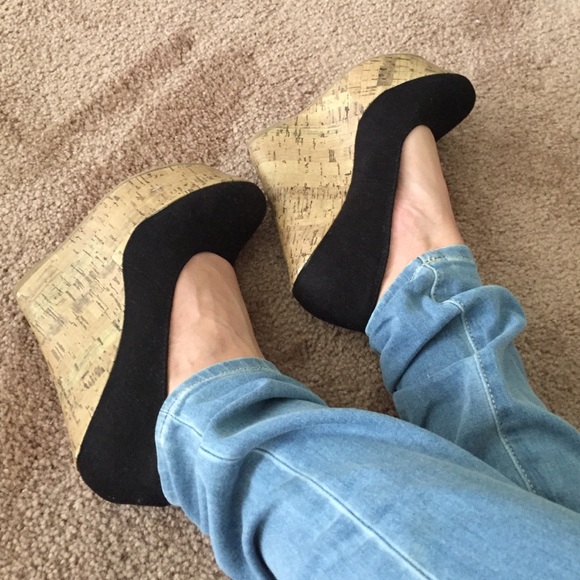 Dereon Shoes - Reserved for @t_reyes ✔️Black Sexy Wedges✔️