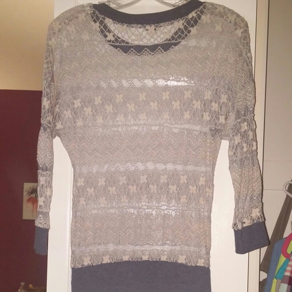 Laced see through long sleeve - Picture 1 of 2