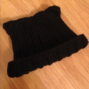 ✋🏻 ON HOLD ✋🏻 Juicy 🐱 Cat Ears winter hat