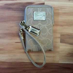Coach POPPY wristlet