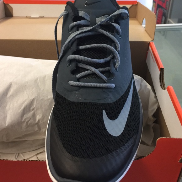 Shoes - Picture 2 of 4