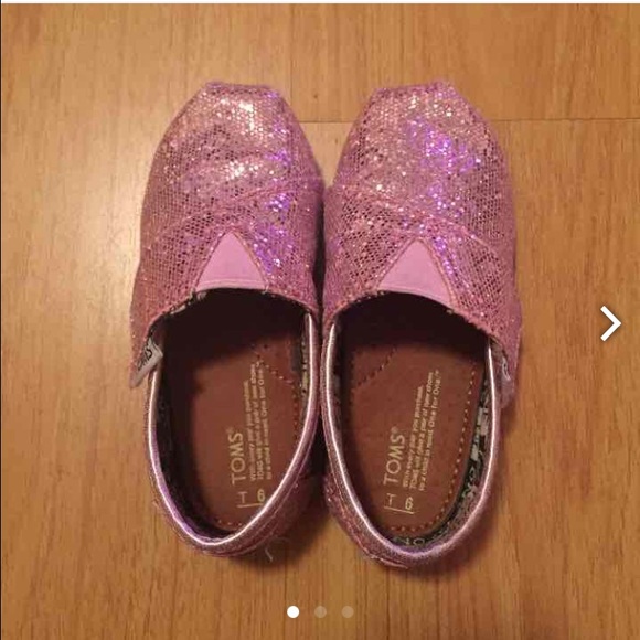 ❌SOLD❌Toddler Toms Pink Glitter (T6)