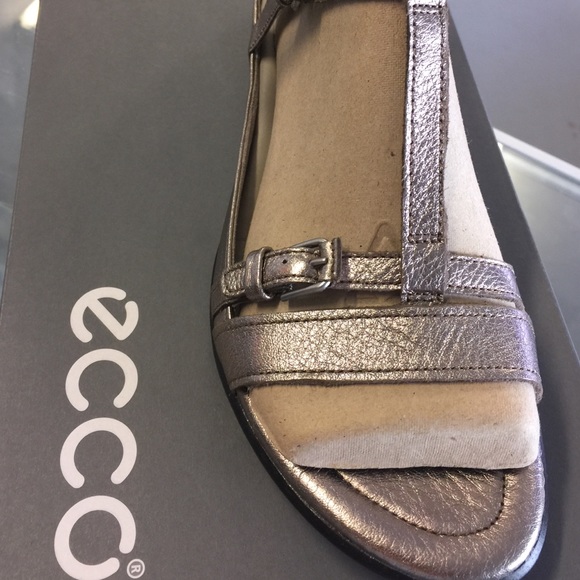 Shoes - Picture 2 of 3