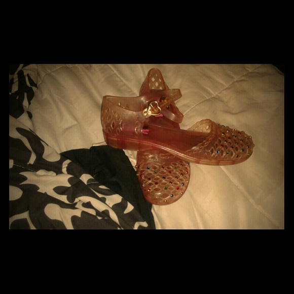 Betsey johnson jelly sandles w crystals