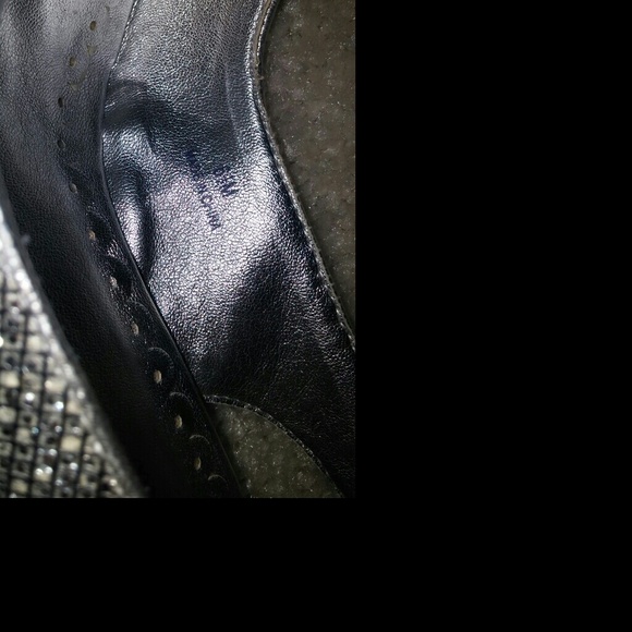 High heals - Picture 3 of 3