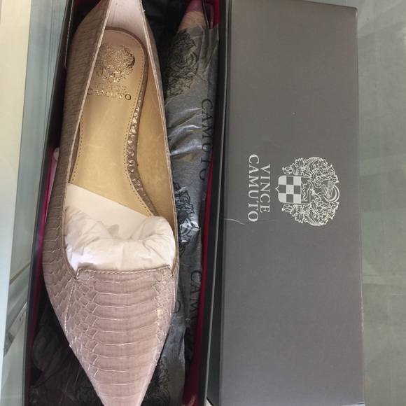 Shoes - Picture 1 of 2