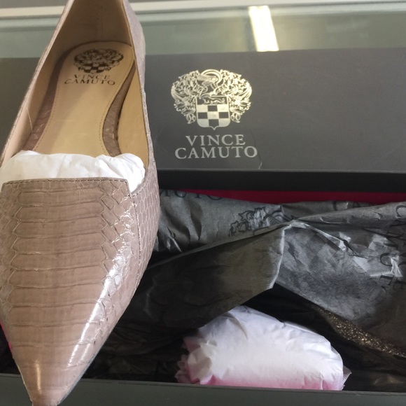 Shoes - Picture 2 of 2