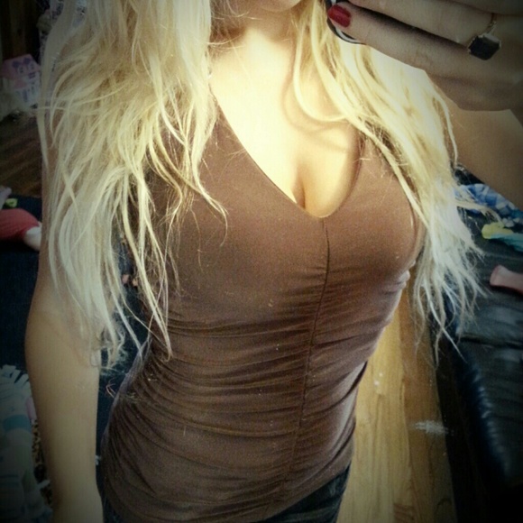 Sexy Ruched Top - Picture 2 of 2