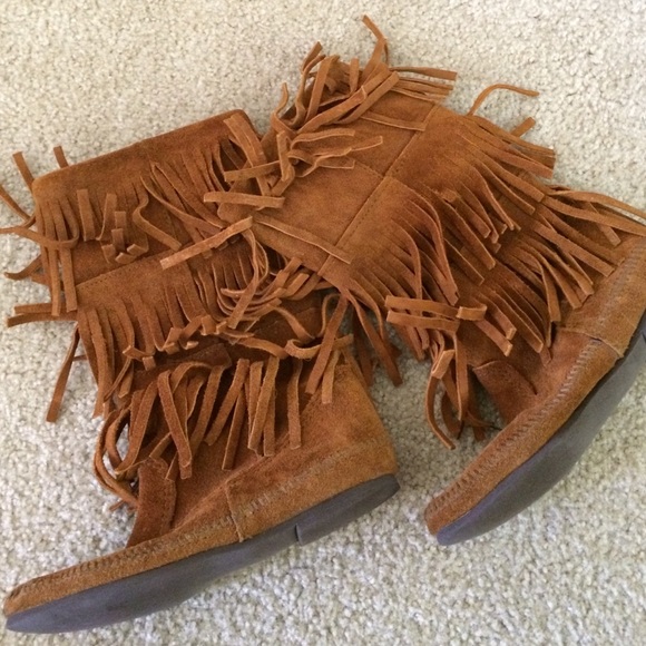 1000%auth Minnetonka boots.