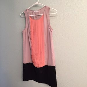 Lush Color block sleeveless dress