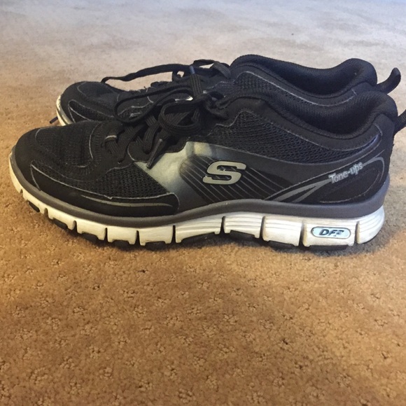 Skechers
