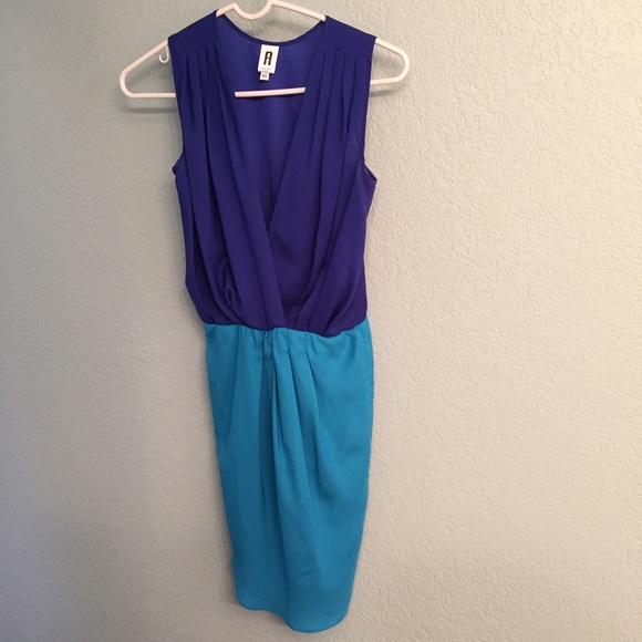 A. New York blue color block dress